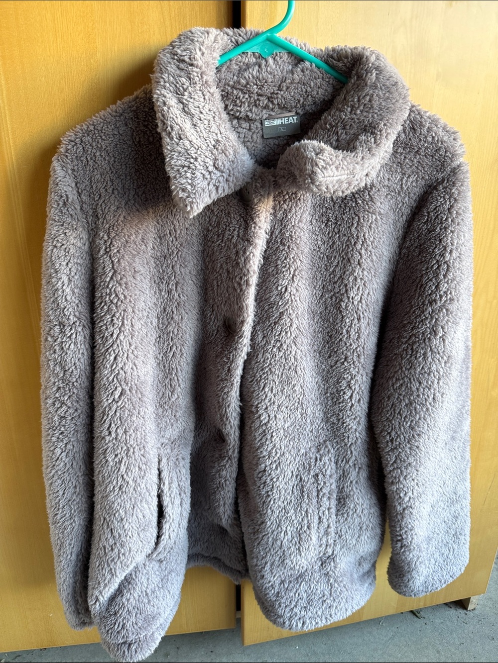 NWOT 32 Heat Cozy Plush Faux Fur Jacket in Taupe